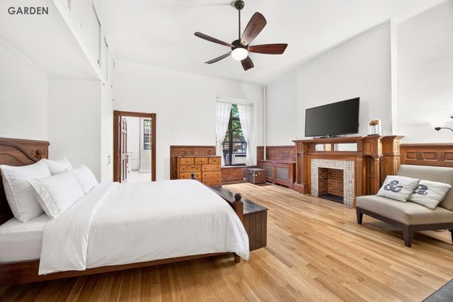 24 W 96TH Street, New York City, NY 10025
