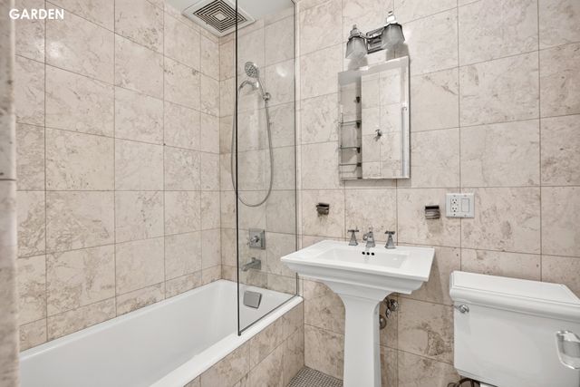 24 W 96TH Street, New York City, NY 10025