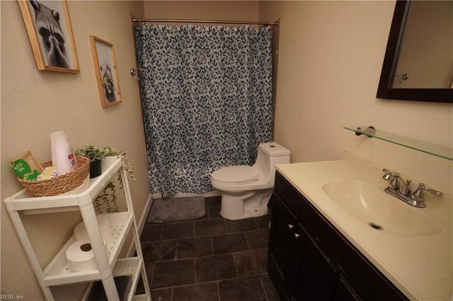 1198 Jarrett RD, Norfolk, VA 23502