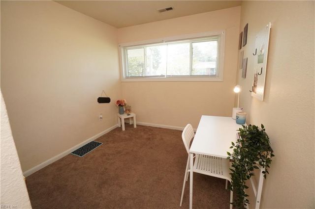 1198 Jarrett RD, Norfolk, VA 23502
