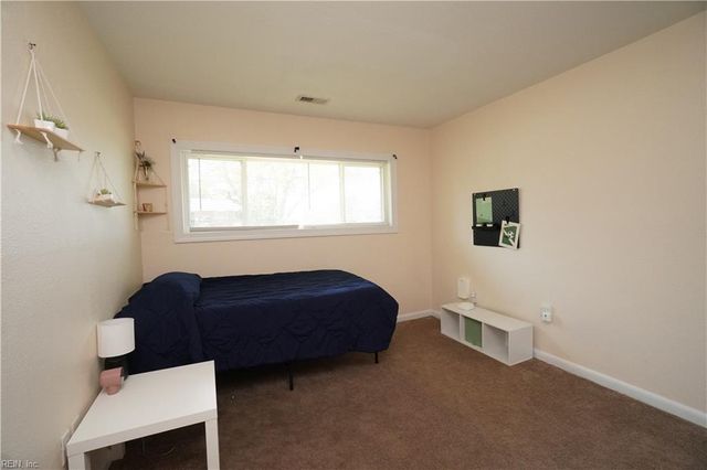 1198 Jarrett RD, Norfolk, VA 23502