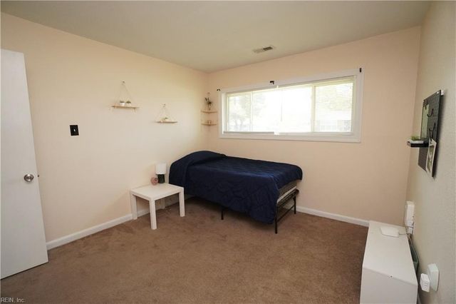 1198 Jarrett RD, Norfolk, VA 23502