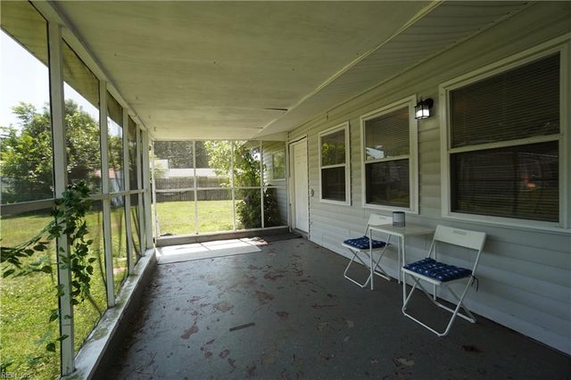 1198 Jarrett RD, Norfolk, VA 23502