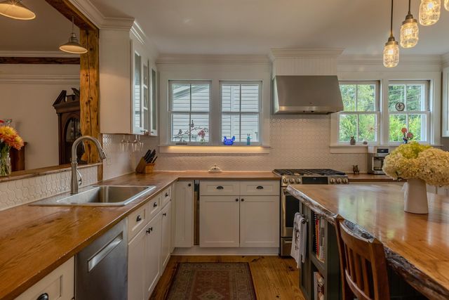 3269 Route 30, Dorset, VT 05251