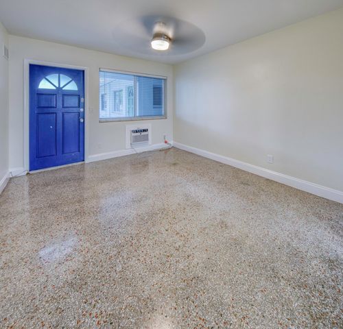 101 S Palmway Unit 5, Lake Worth Beach, FL 33460
