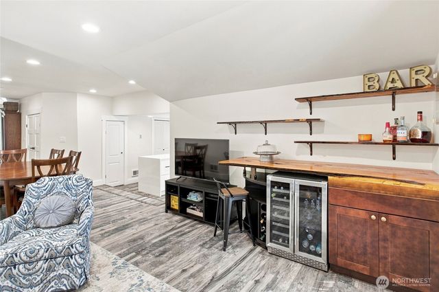 4010 82nd Avenue W, University Place, WA 98466