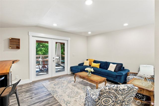 4010 82nd Avenue W, University Place, WA 98466