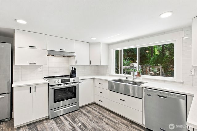 4010 82nd Avenue W, University Place, WA 98466