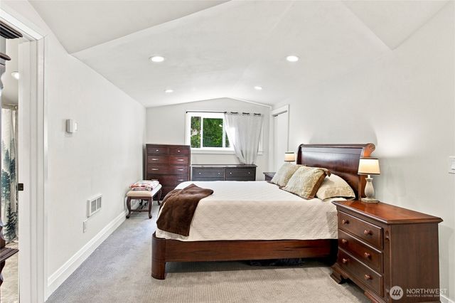 4010 82nd Avenue W, University Place, WA 98466