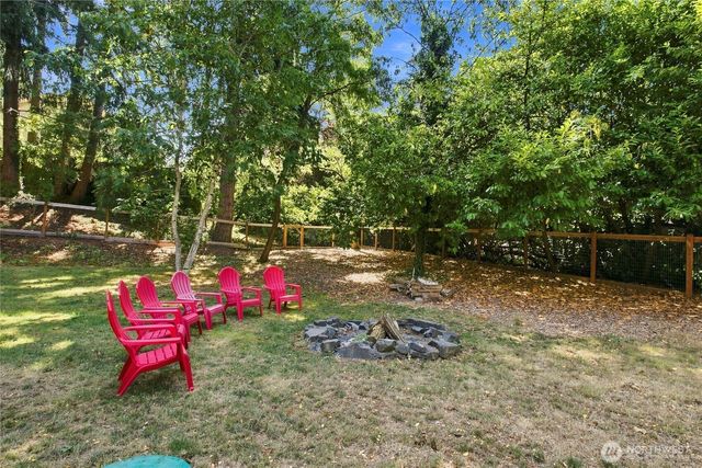 4010 82nd Avenue W, University Place, WA 98466