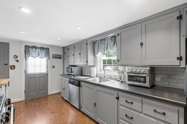 138 Ellis Ave, Norwood, MA 02062