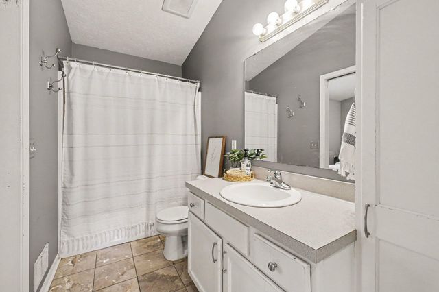 3053 Burritt Street NW, Grand Rapids, MI 49504