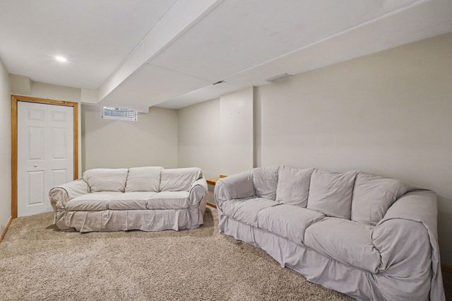 3053 Burritt Street NW, Grand Rapids, MI 49504
