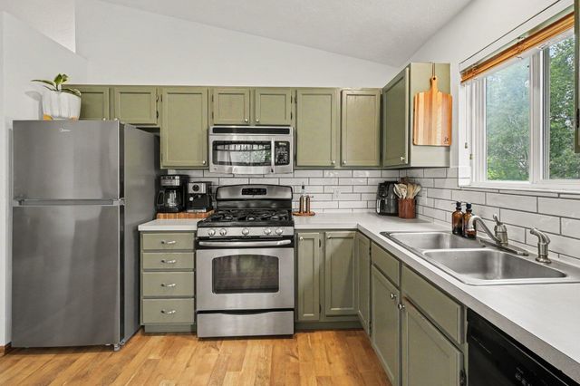 3053 Burritt Street NW, Grand Rapids, MI 49504