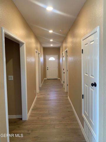 10228 Hatchet Road, Socorro, TX 79927