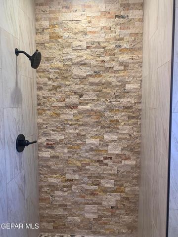 10228 Hatchet Road, Socorro, TX 79927