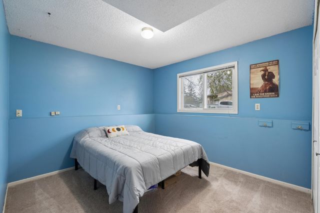 8219 Queen Avenue N, Brooklyn Park, MN 55444
