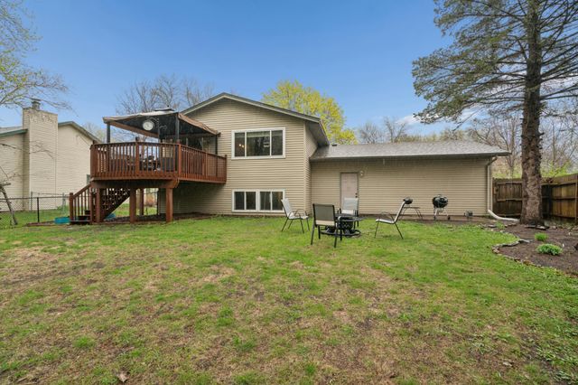 8219 Queen Avenue N, Brooklyn Park, MN 55444