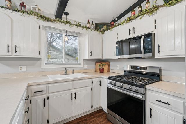 8219 Queen Avenue N, Brooklyn Park, MN 55444