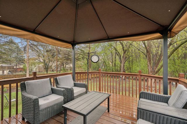 8219 Queen Avenue N, Brooklyn Park, MN 55444
