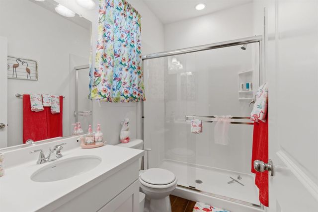 18311 Tioga Dr, Lathrop, CA 95330