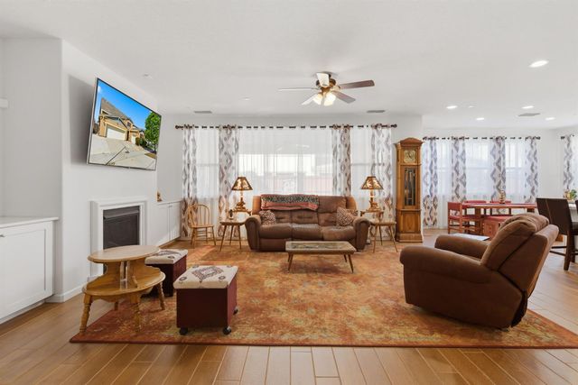 18311 Tioga Dr, Lathrop, CA 95330