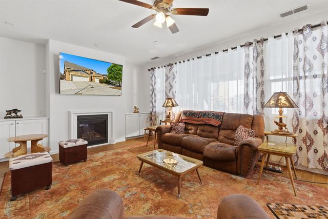 18311 Tioga Dr, Lathrop, CA 95330