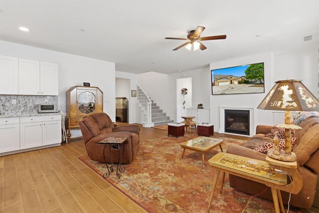 18311 Tioga Dr, Lathrop, CA 95330