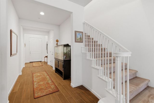 18311 Tioga Dr, Lathrop, CA 95330