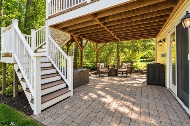 302 Woods End Rd, Westfield Town, NJ 07090