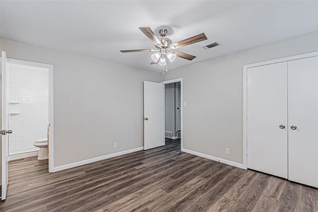 1205 Navaho Street, Arlington, TX 76012