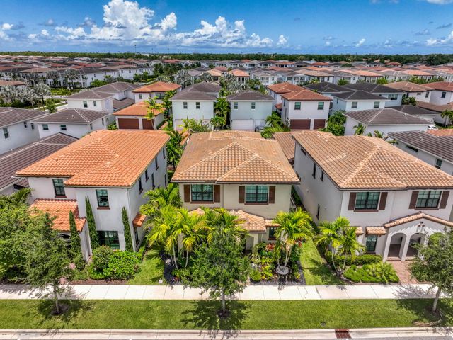 13268 Machiavelli Way, Palm Beach Gardens, FL 33418