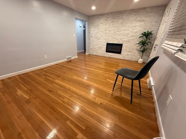 7 Champlain 1, Salem, MA 01970