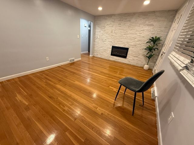 7 Champlain 1, Salem, MA 01970