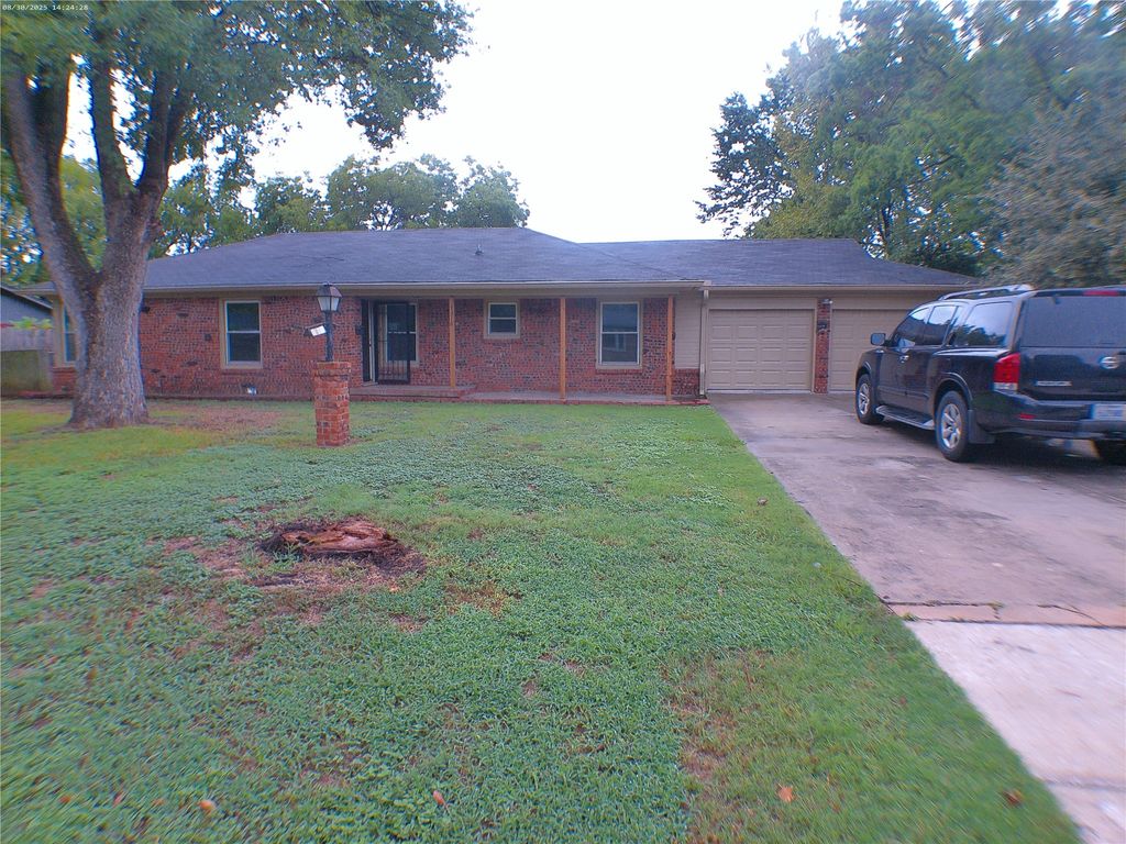 7316 Deville Drive, North Richland Hills, TX 76180