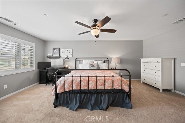 7982 Sea Salt Avenue, Fontana, CA 92336