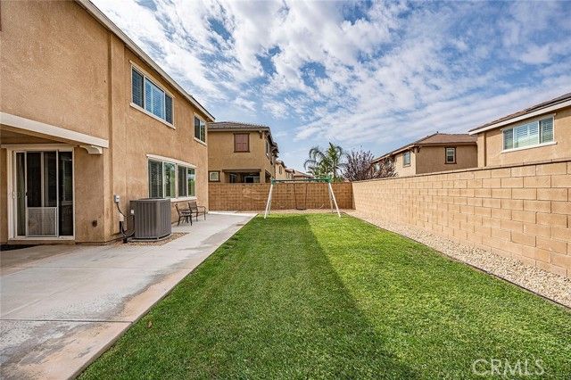 7982 Sea Salt Avenue, Fontana, CA 92336