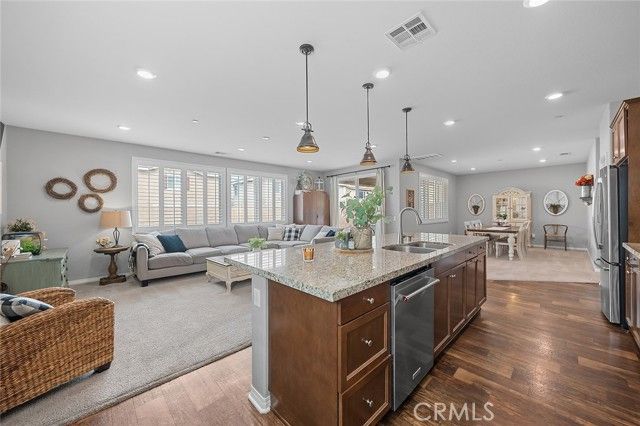 7982 Sea Salt Avenue, Fontana, CA 92336