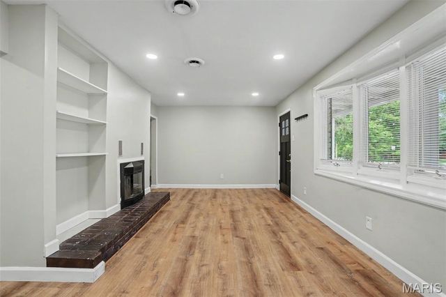 55 Garden Lane, Maryland Heights, MO 63043