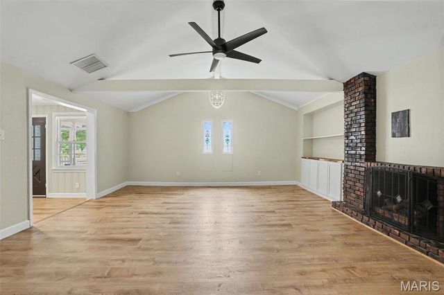 55 Garden Lane, Maryland Heights, MO 63043