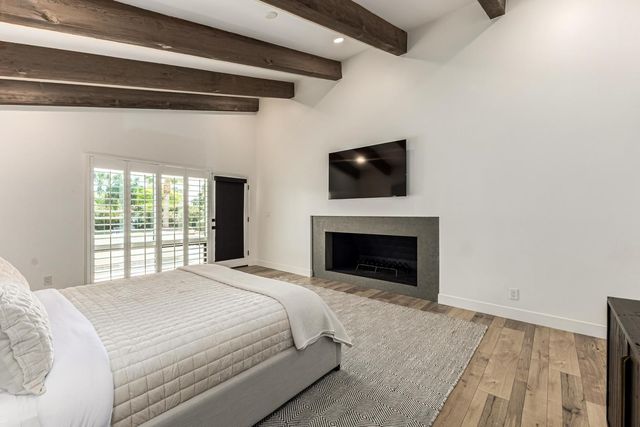 9917 N 52ND Street, Paradise Valley, AZ 85253