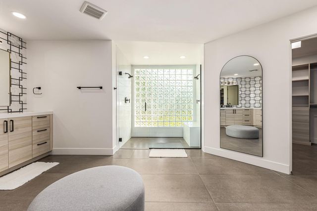 9917 N 52ND Street, Paradise Valley, AZ 85253