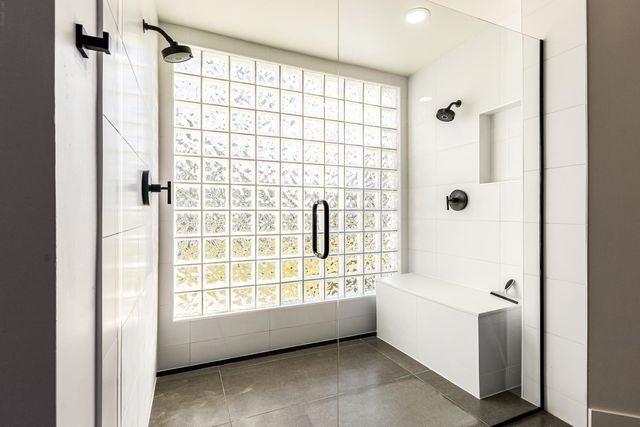 9917 N 52ND Street, Paradise Valley, AZ 85253