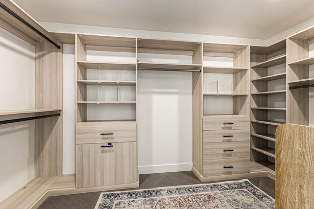 9917 N 52ND Street, Paradise Valley, AZ 85253