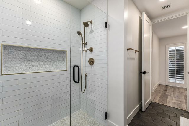 9917 N 52ND Street, Paradise Valley, AZ 85253