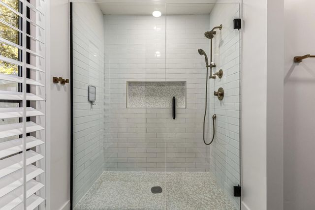 9917 N 52ND Street, Paradise Valley, AZ 85253