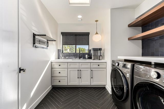 9917 N 52ND Street, Paradise Valley, AZ 85253