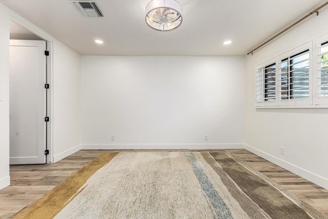 9917 N 52ND Street, Paradise Valley, AZ 85253