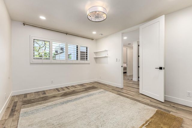 9917 N 52ND Street, Paradise Valley, AZ 85253