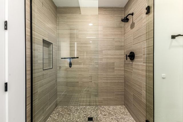 9917 N 52ND Street, Paradise Valley, AZ 85253